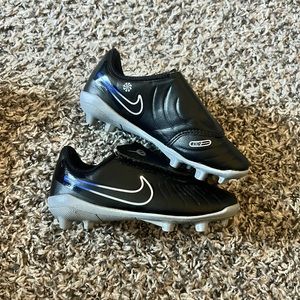 Toddler Nike soccer cleats
